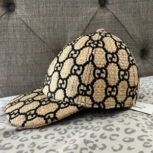 NWT authentic Gucci raffia baseball cap w dustbag SIZE S  beige/black UNISEX